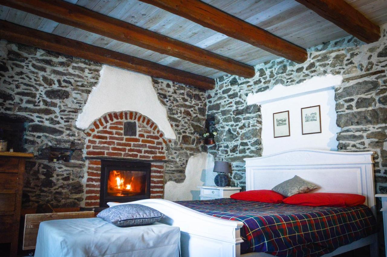 Chalet In Pietra E Legno Con Caminetto Inverso Pinasca Εξωτερικό φωτογραφία