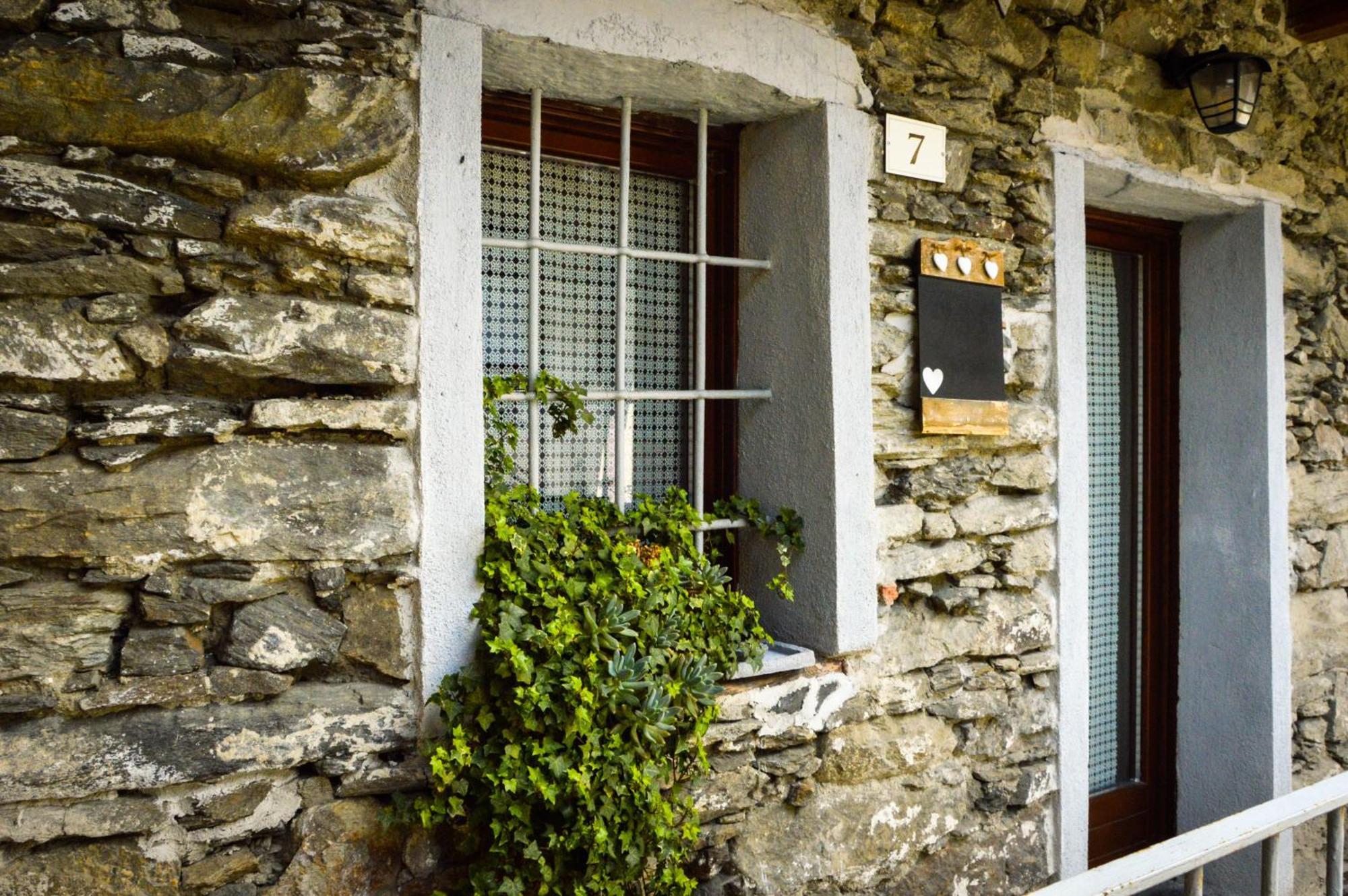 Chalet In Pietra E Legno Con Caminetto Inverso Pinasca Εξωτερικό φωτογραφία